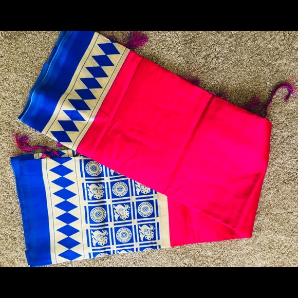 Saree - Picture 2 of 4